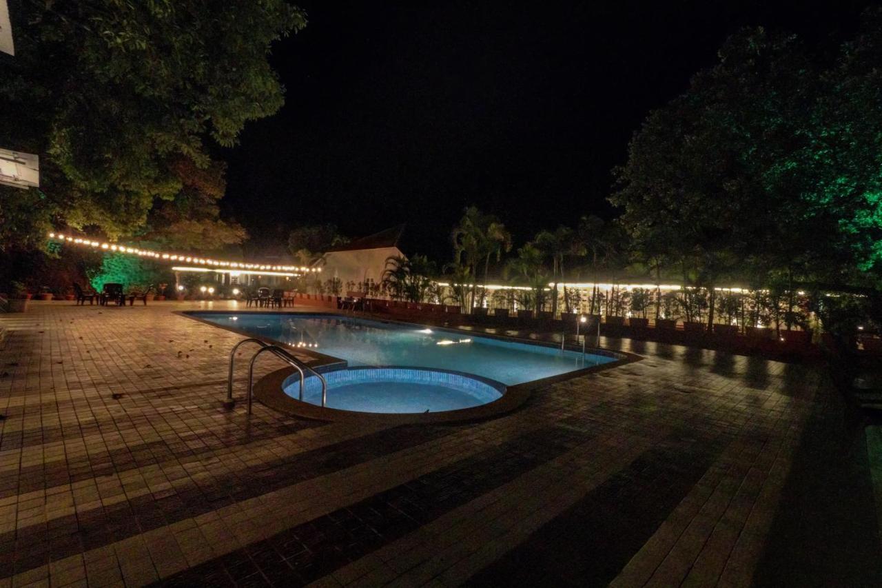 โรงแรมซิตรุส มหาพลาเลศวร มหาบาเลชวาร์ ภายนอก รูปภาพ